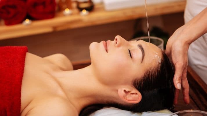 Shirodhara + Abhyanga - Kerala Ayurvedic Massage